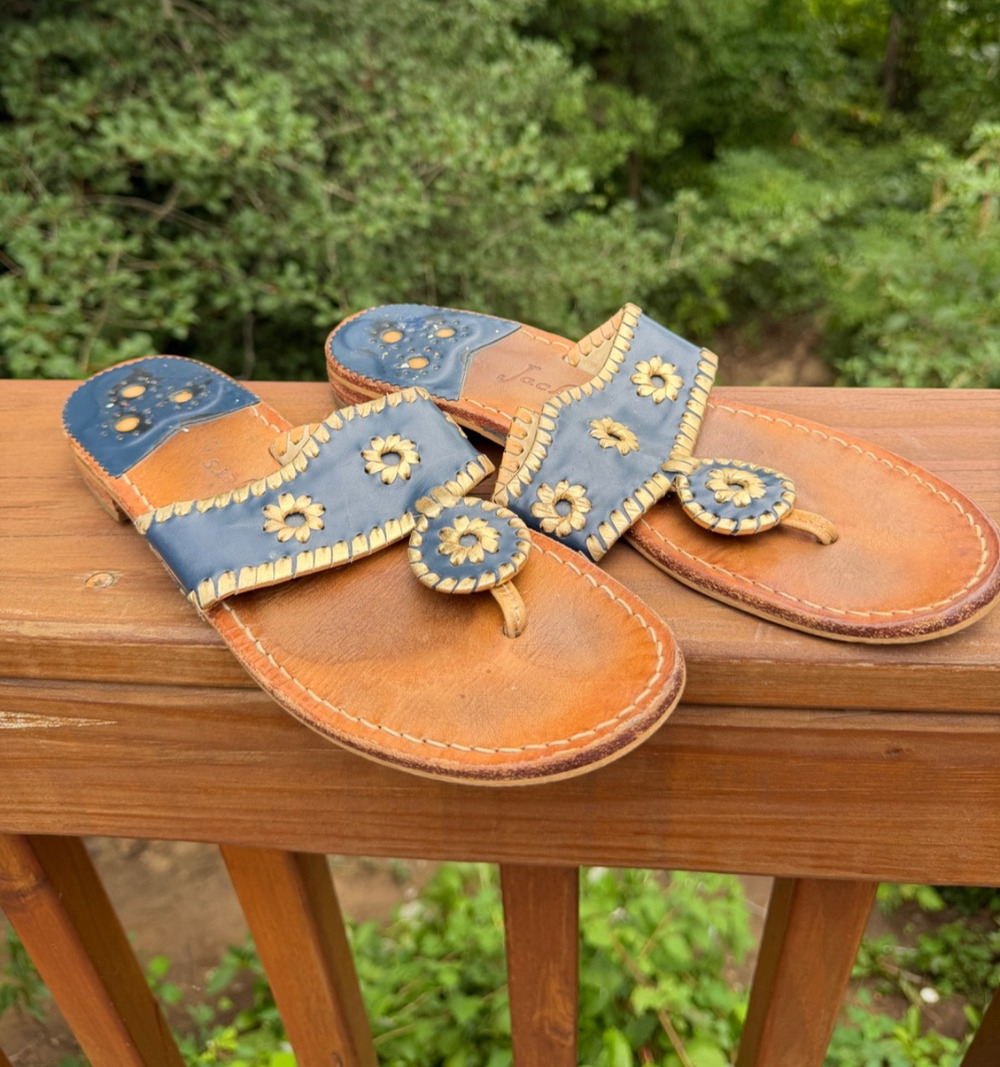 Jack Rodgers Sandals in Navy/Gold (Women's Size 8)